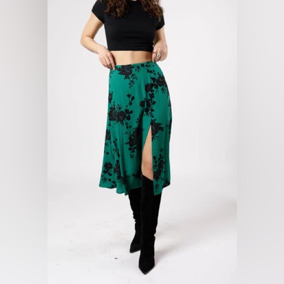NWT Band Of The Free ETTA EMERALD FLORAL MIDI SKIRT Bohemian Split Button decor - Picture 2 of 5